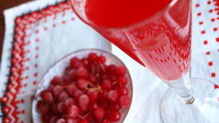 Напиток из калины с мятой и медом