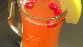 Праздничный клюквенный напиток