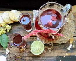 Пряный ягодный напиток