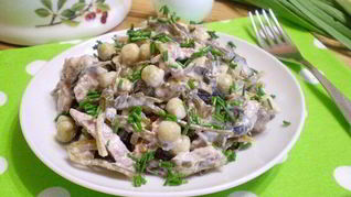 Диетический салат из морской капусты