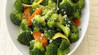 Горячий салат из брокколи по-китайски