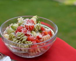 Итальянский салат с пастой