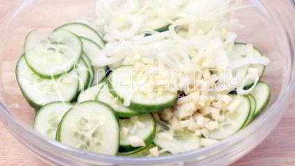 огуречный салат