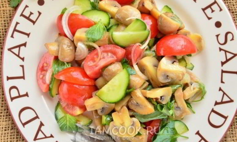 Рецепт постного салата с маринованными грибами
