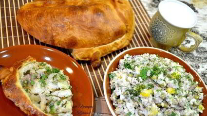 рыбник и салат