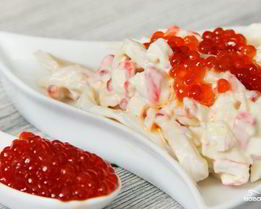 Салат из кальмаров с красной икрой