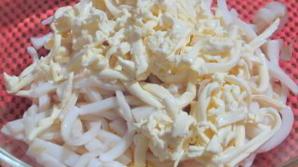 салат из кальмаров с плавленым сыром