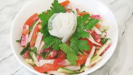 салат из китайской редьки и дайкона