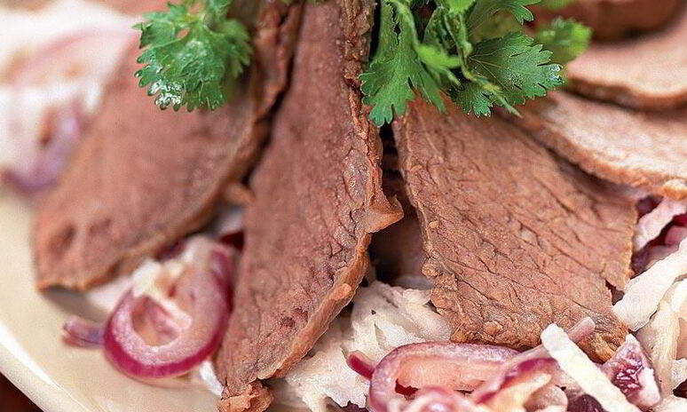 Рецепт салата из редьки с говядиной