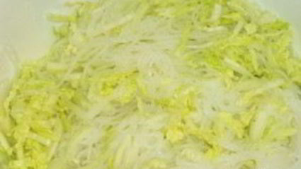 салат из рисовой лапши