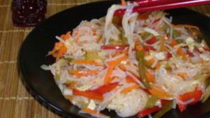 салат из рисовой лапши