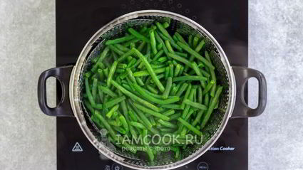 салат из стручковой фасоли с грецкими орехами