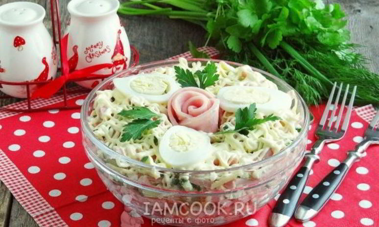 Рецепт салата нежность с ветчиной и огурцами