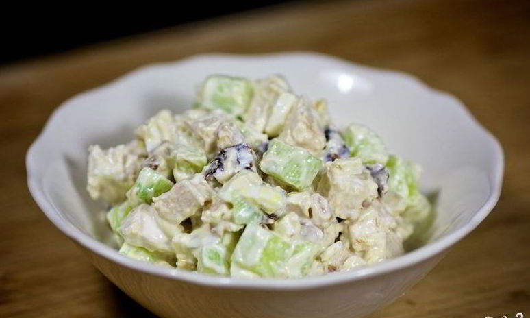 Рецепт салата новогоднего с черносливом