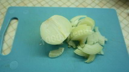 салат подарок с курицей и маринованными шампиньонами