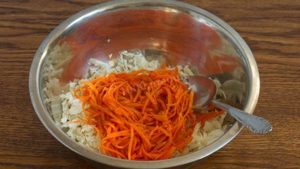 салат с корейской морковью и фасолью