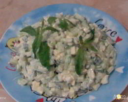 Салат с сыром и мятой