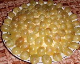 Салат Тиффани с курицей и виноградом