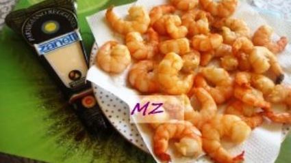 салат цезарь с креветками