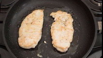 салат цезарь с курицей