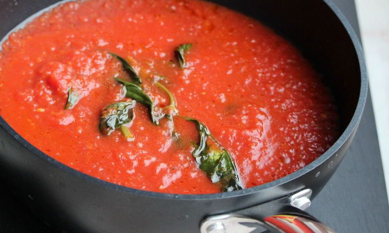 Рецепт итальянского томатного соуса