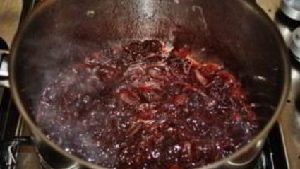 луково-винный соус