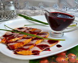 Острый ягодный соус