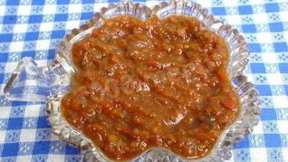 Соус из крапивы и щирицы с орехом