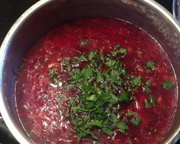 Борщ с гренками