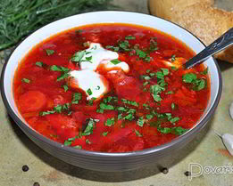 Борщ с копчеными ребрышками