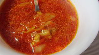 Борщ со сметаной и зеленью