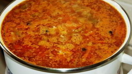 летний борщ без свеклы с помидорами