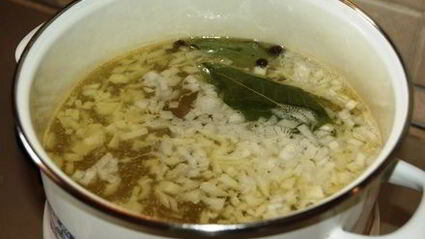 летний борщ без свеклы с помидорами