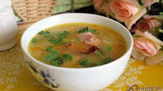 Гороховый суп с копченостями