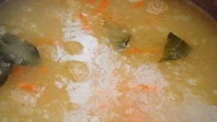 гороховый суп с копчеными ребрышками