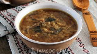 Грибной суп из сушеных грибов с перловкой