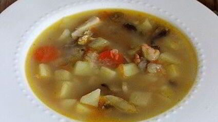 куриный суп с гречневыми хлопьями и шампиньонами