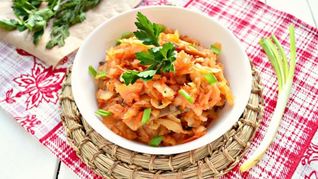 Капустная солянка с грибами