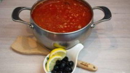 солянка с колбасой