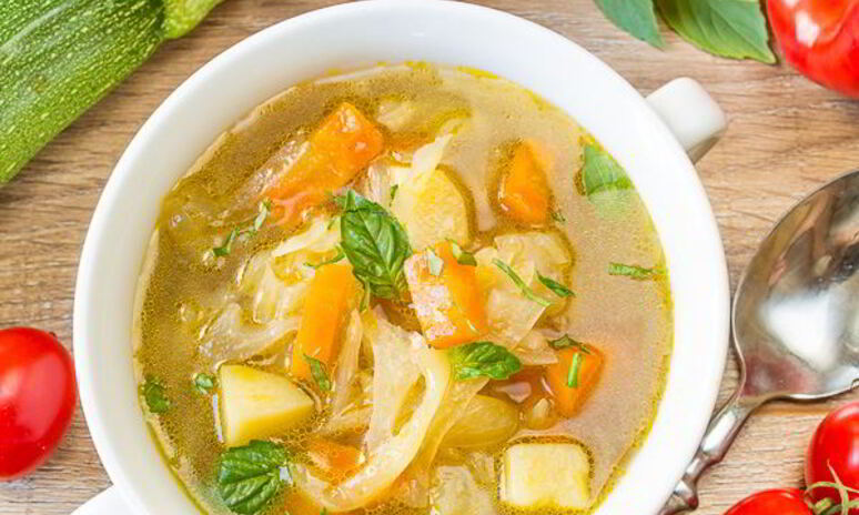 Рецепт супа из молодой капусты для худеющих