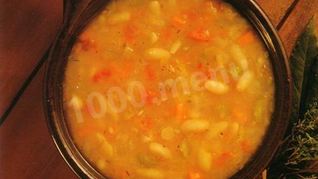 Итальянский томатный суп-пюре из белой фасоли с сельдереем