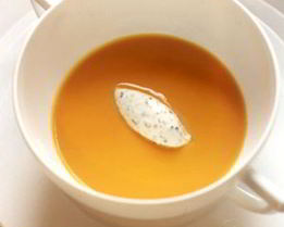 Морковный суп-пюре с ароматным муссом