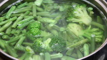 суп-пюре из брокколи и зеленой фасоли