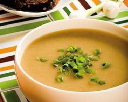 Суп-пюре из картофеля с грибами и зеленым луком