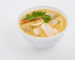 Суп-пюре из цыпленка с орехами