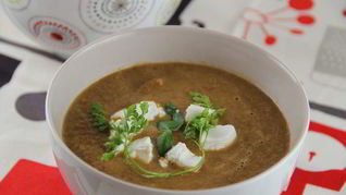 Суп-пюре с запеченными баклажанами, помидорами и грибами