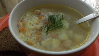 Суп рисовый с мясом курицы