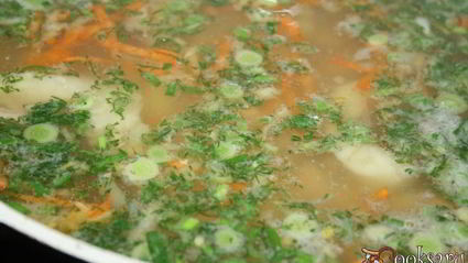 суп с форелью и морским окунем