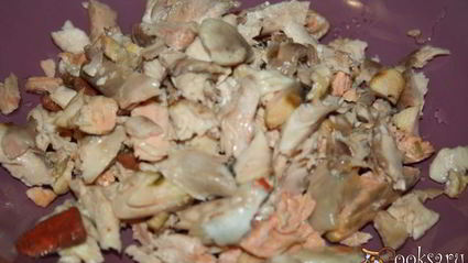 суп с форелью и морским окунем