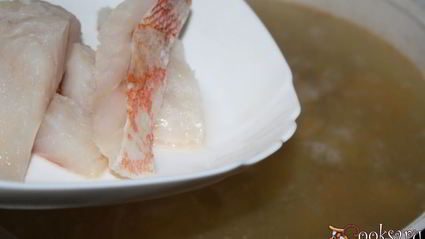 суп с форелью и морским окунем